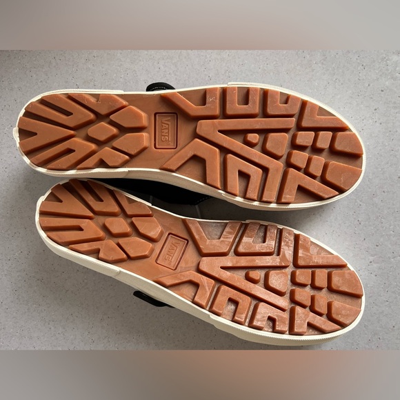 NEW VANS Style 93 Mary Jane Shoes 9.5 Black Canvas Lug Outsole Streetwear Casual - Picture 7 of 8